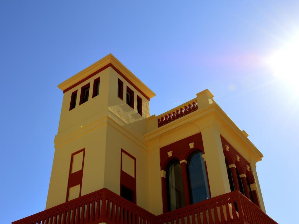 Palazzo Vallebona Gallipoli Bilik gambar