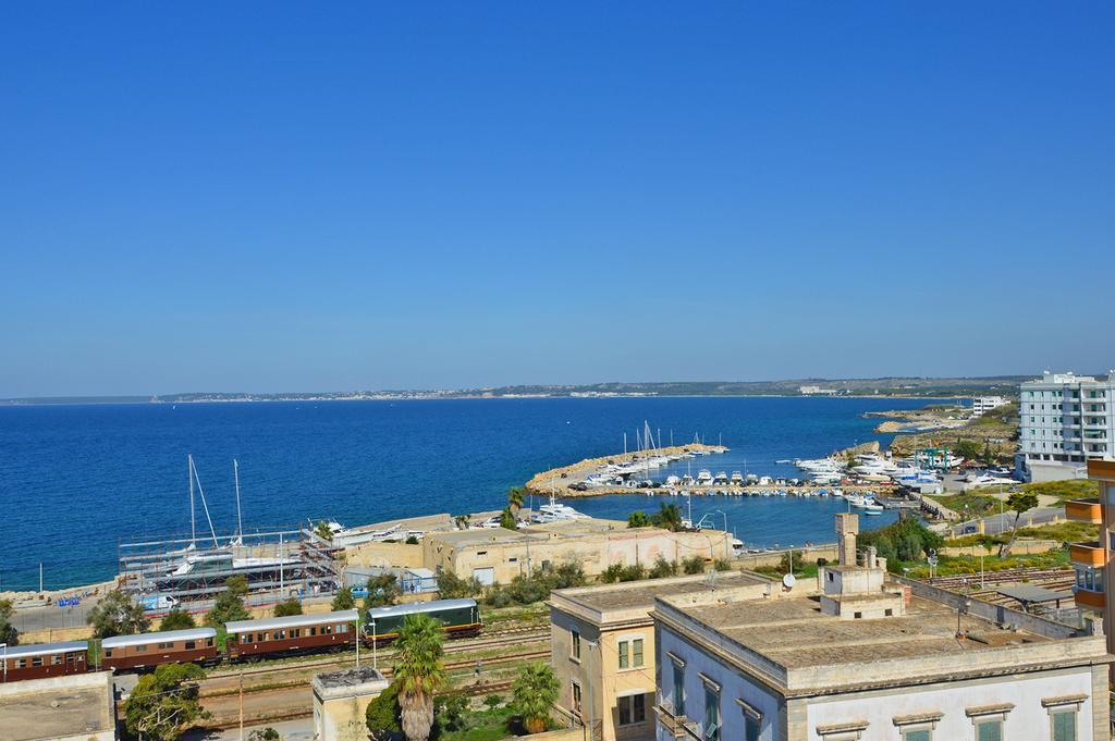 Palazzo Vallebona Gallipoli Luaran gambar