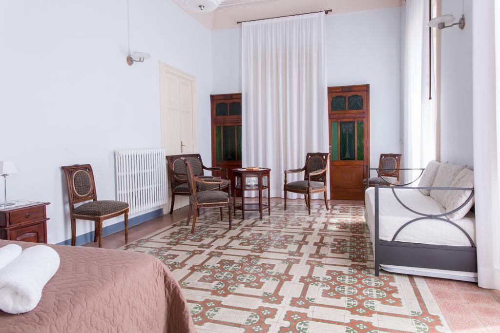 Palazzo Vallebona Gallipoli Luaran gambar