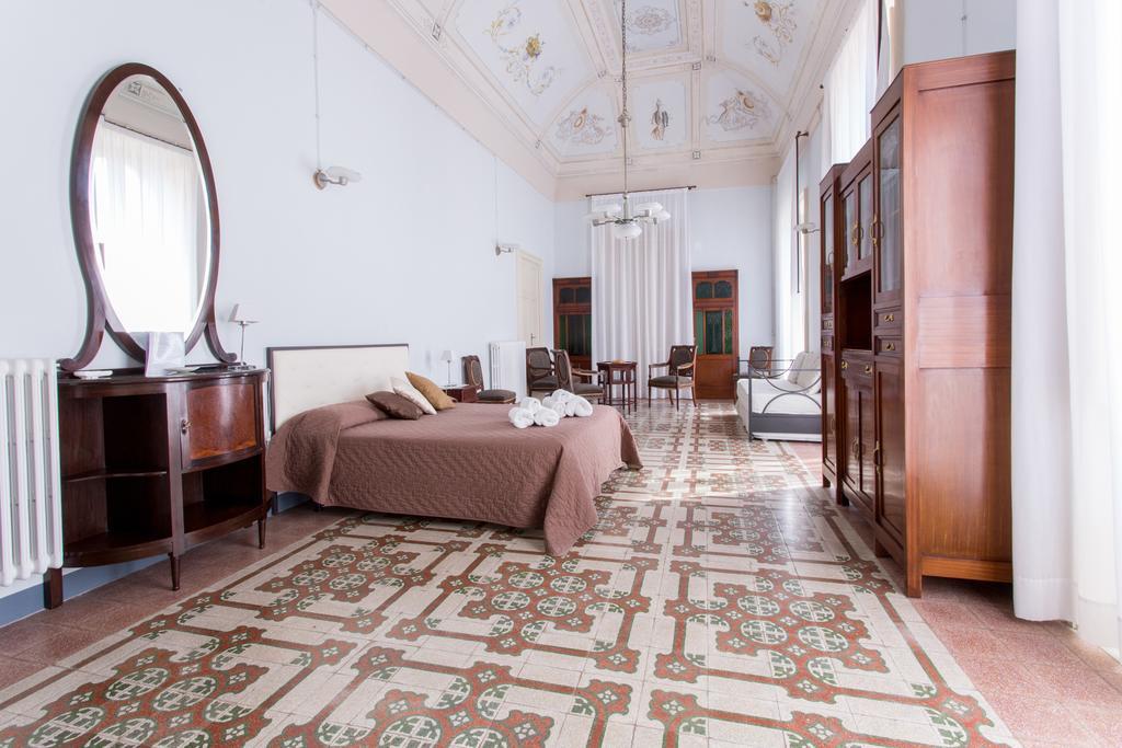 Palazzo Vallebona Gallipoli Luaran gambar